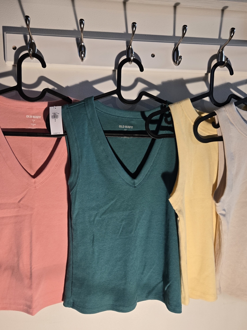 Old Navy Tank Top Bundle Of 4- Size Small